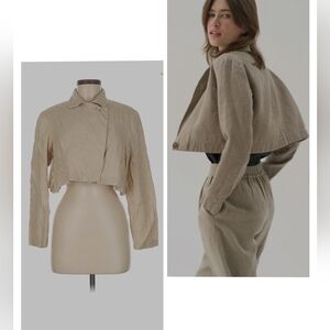 Cathy Hardwick: Women's Tan Cropped Blazer